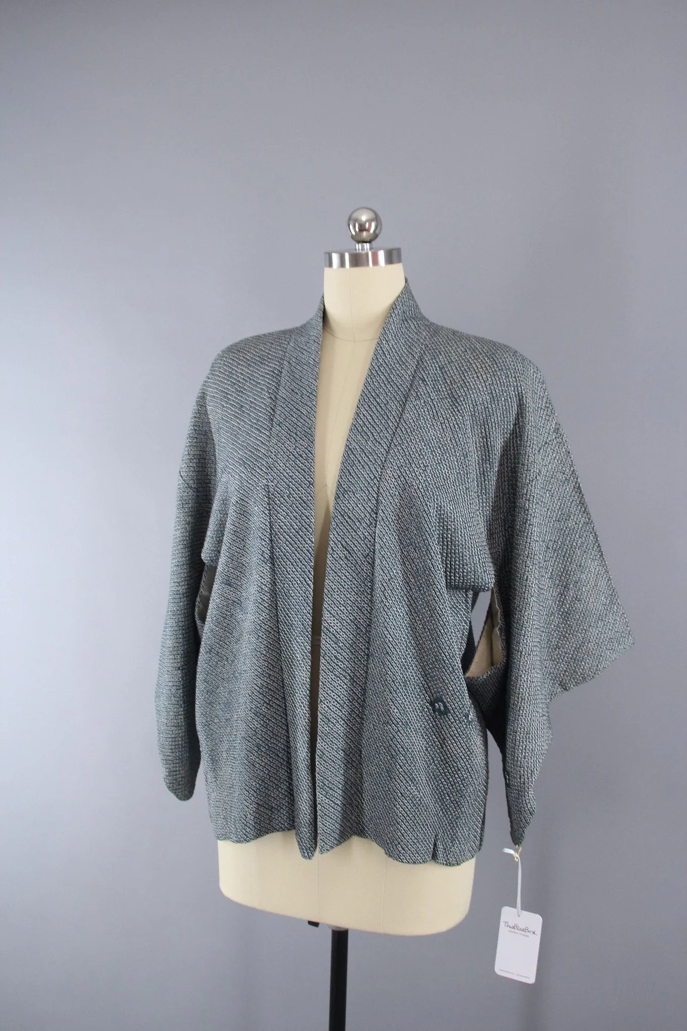 1950s Vintage Silk Haori Kimono Jacket in Blue Gray Shibori