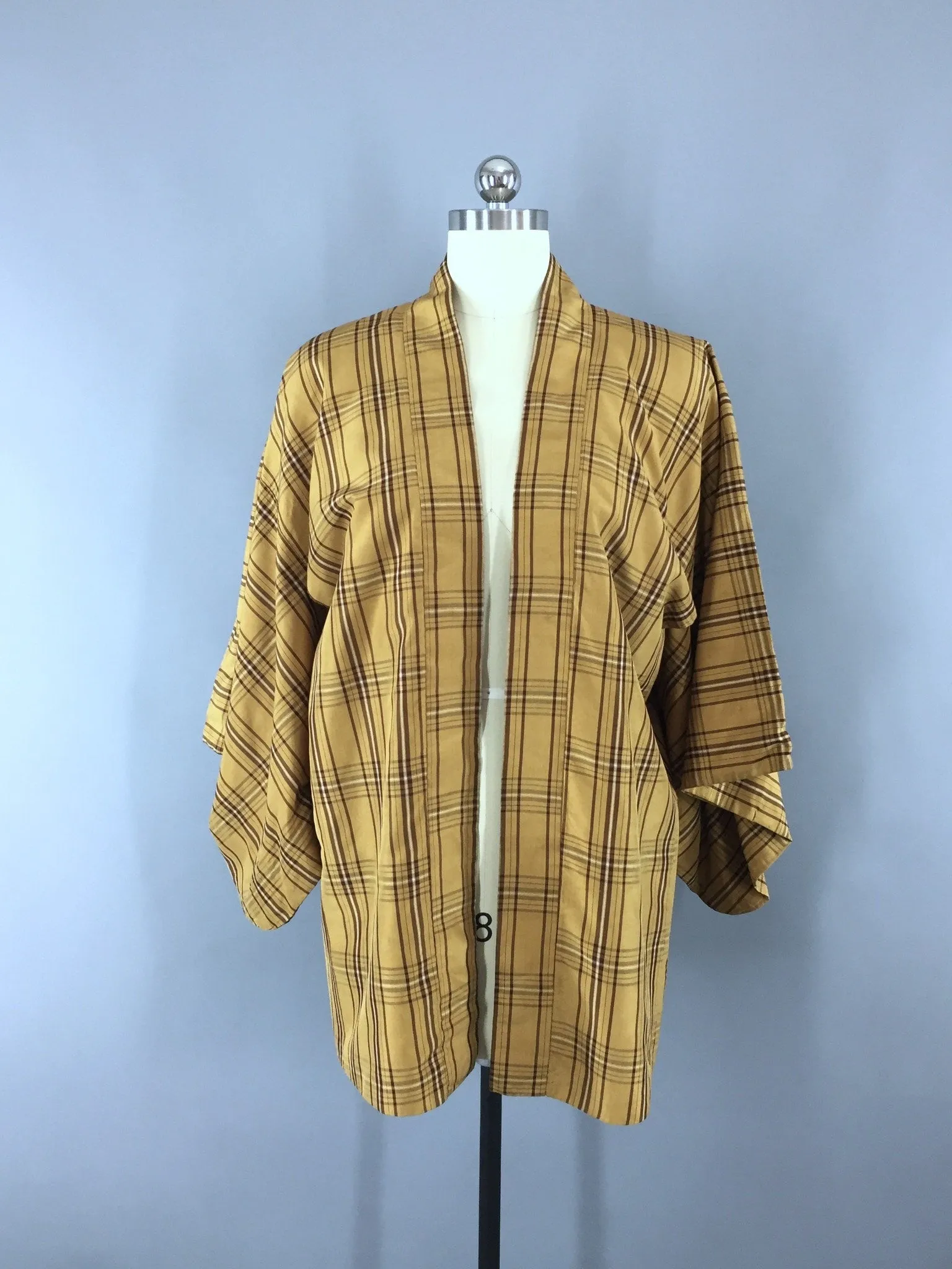 1970s Vintage Silk Haori Kimono Cardigan Jacket in Brown Plaid