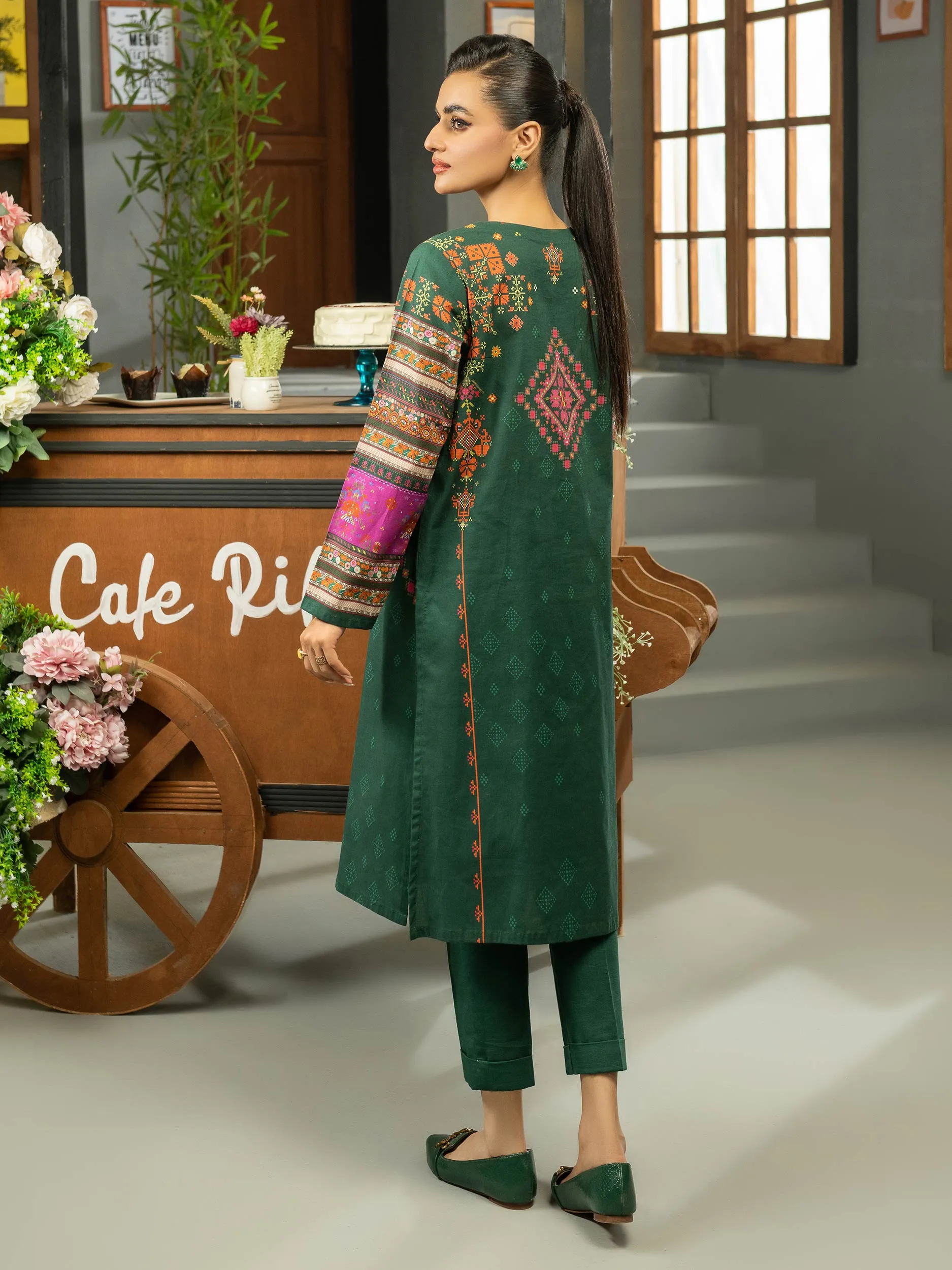 2 Piece Khaddar Suit-Printed (Unstitched)