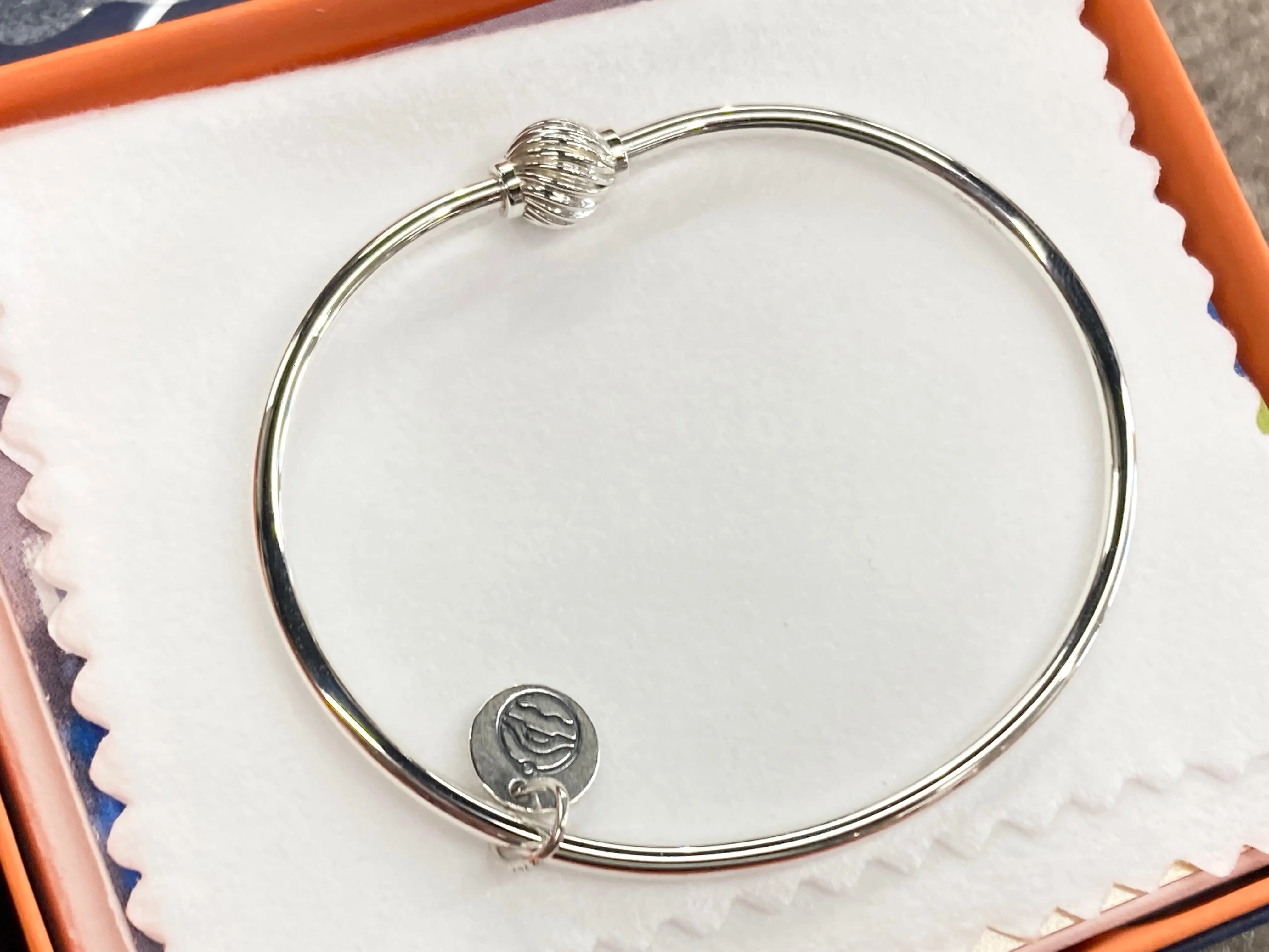 Cape Cod Silver Bracelet With Swirl Bead