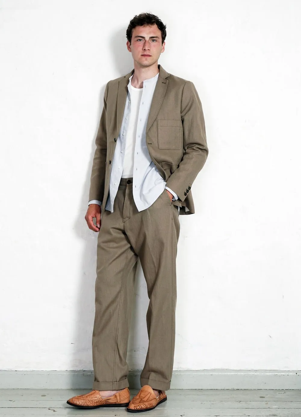 CHRIS | Classic Two Button Blazer | Bay Leaf