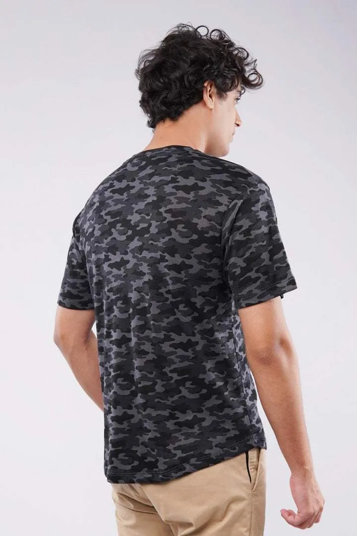 Curved Hem Camouflage T-Shirt - Black & Grey