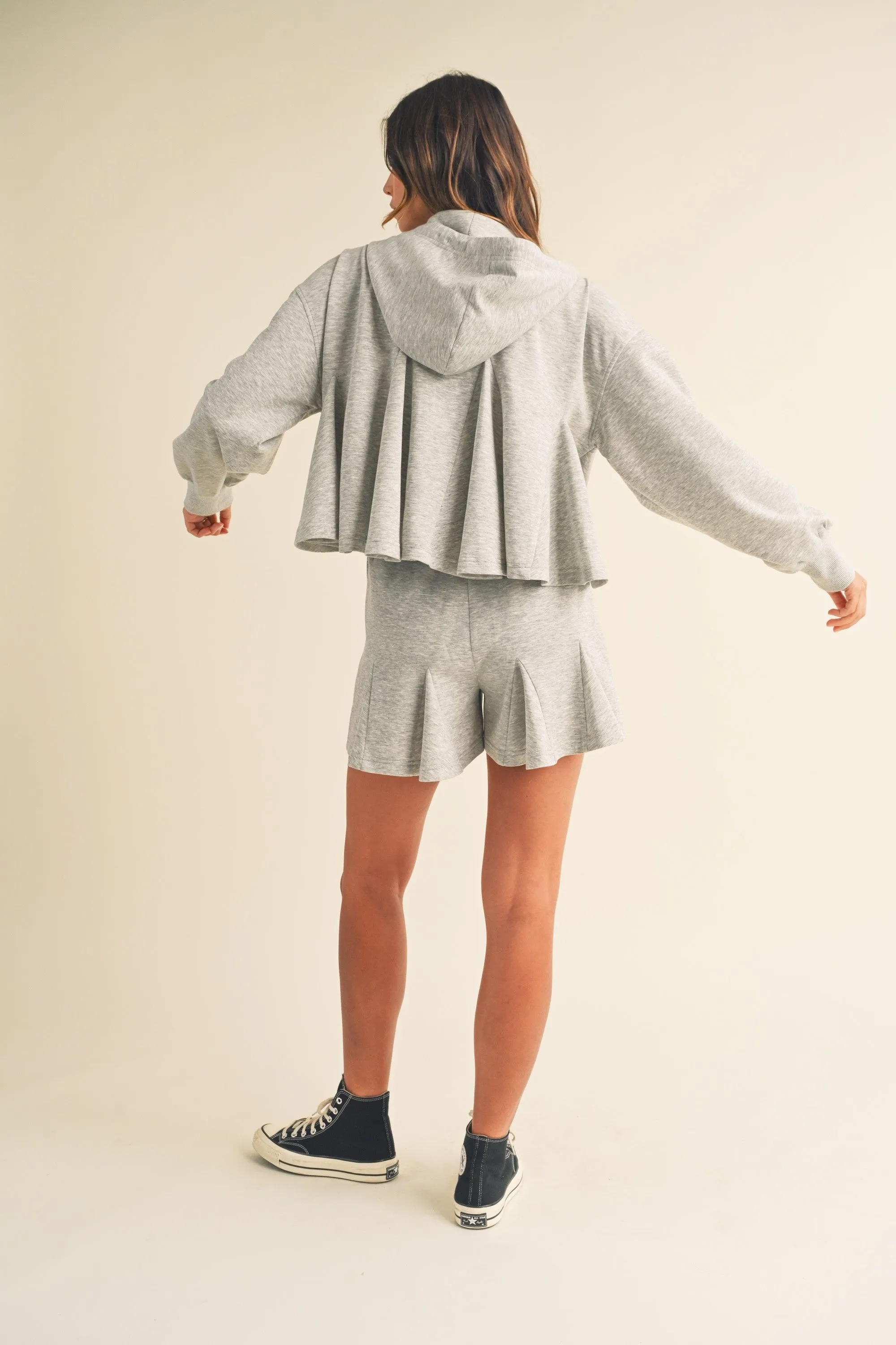 FLARE HOODIE SHORT SET IN GREY