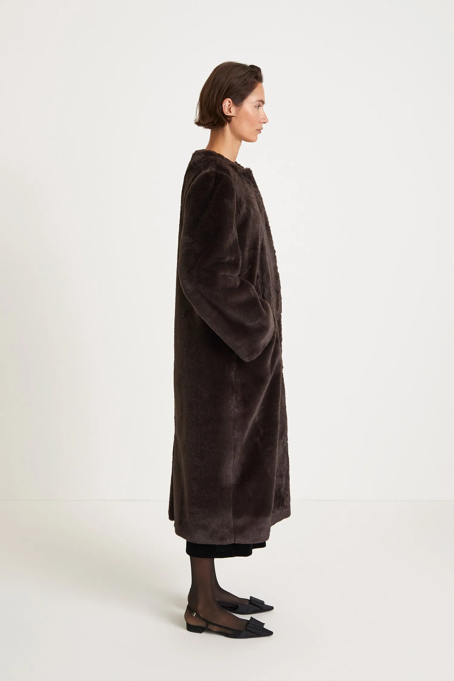 HAGA COAT - BROWN