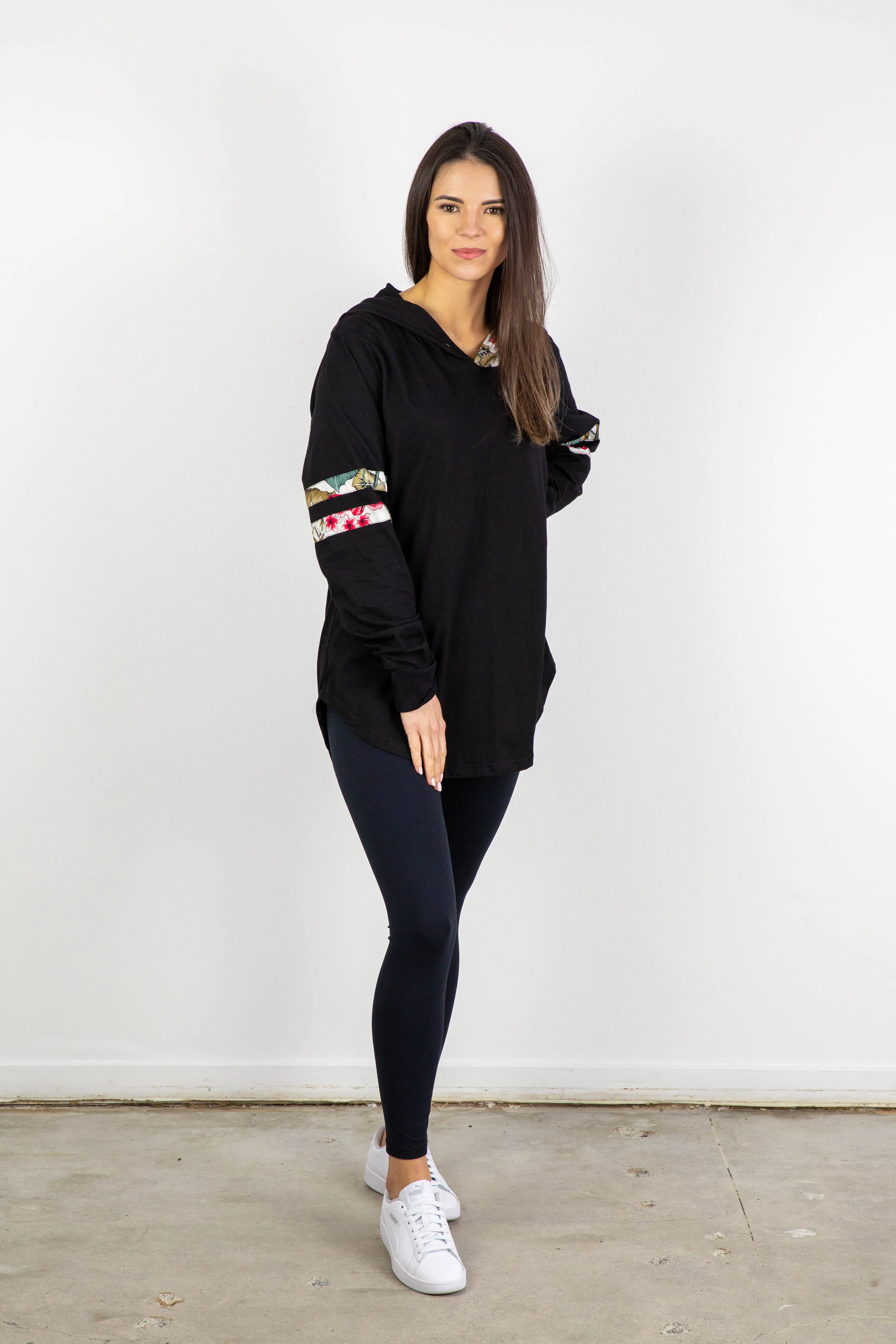 HOODED AIMEE BASEBALL LS TEE