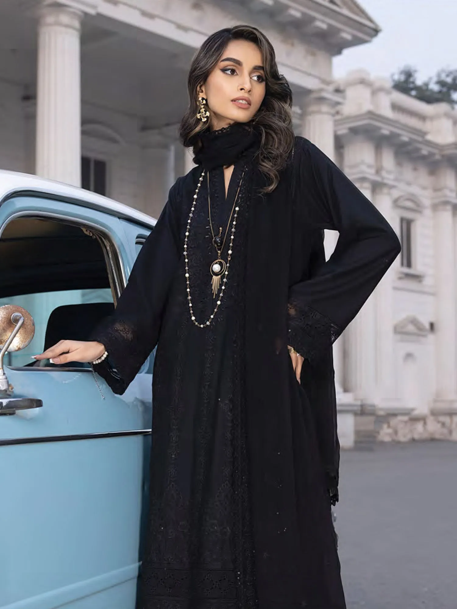 Lakhany Black Unstitched Embroidered Lawn 3-Piece Suit (LG-IZ-0111)