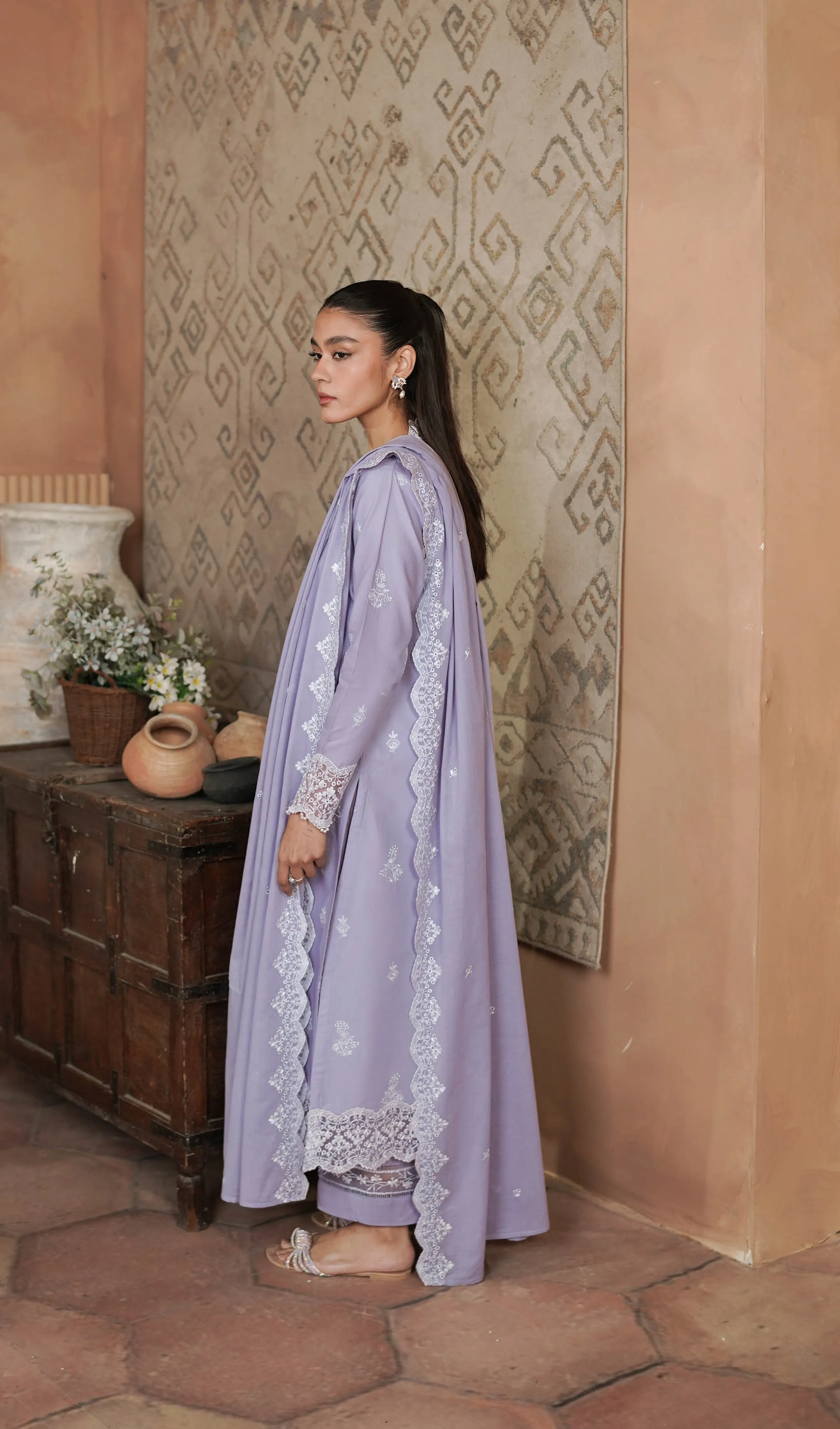 LILAC EMBROIDERED THREE PIECE SET - RAMADAN EDIT