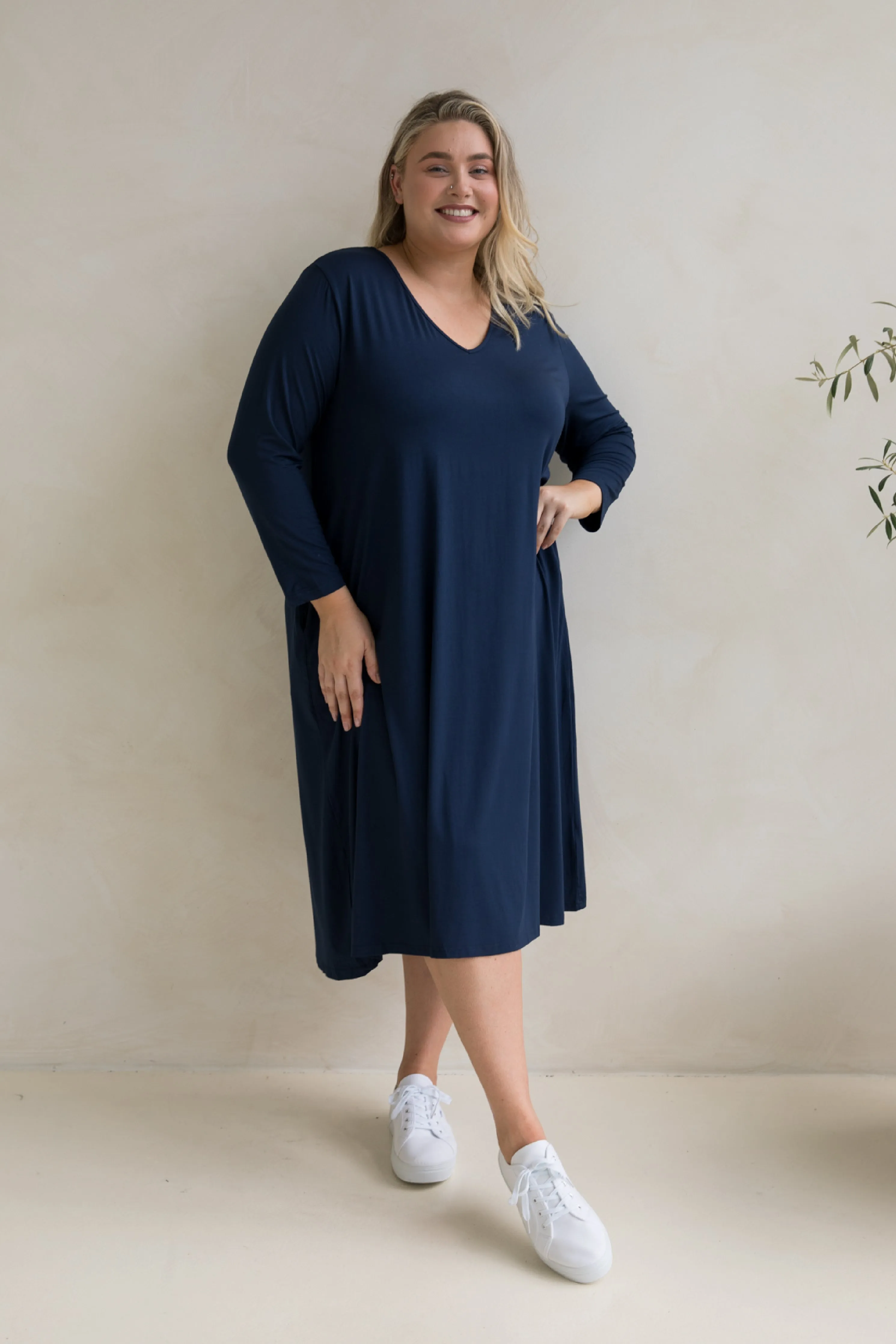 Long Sleeve T-Shirt Dress in Navy