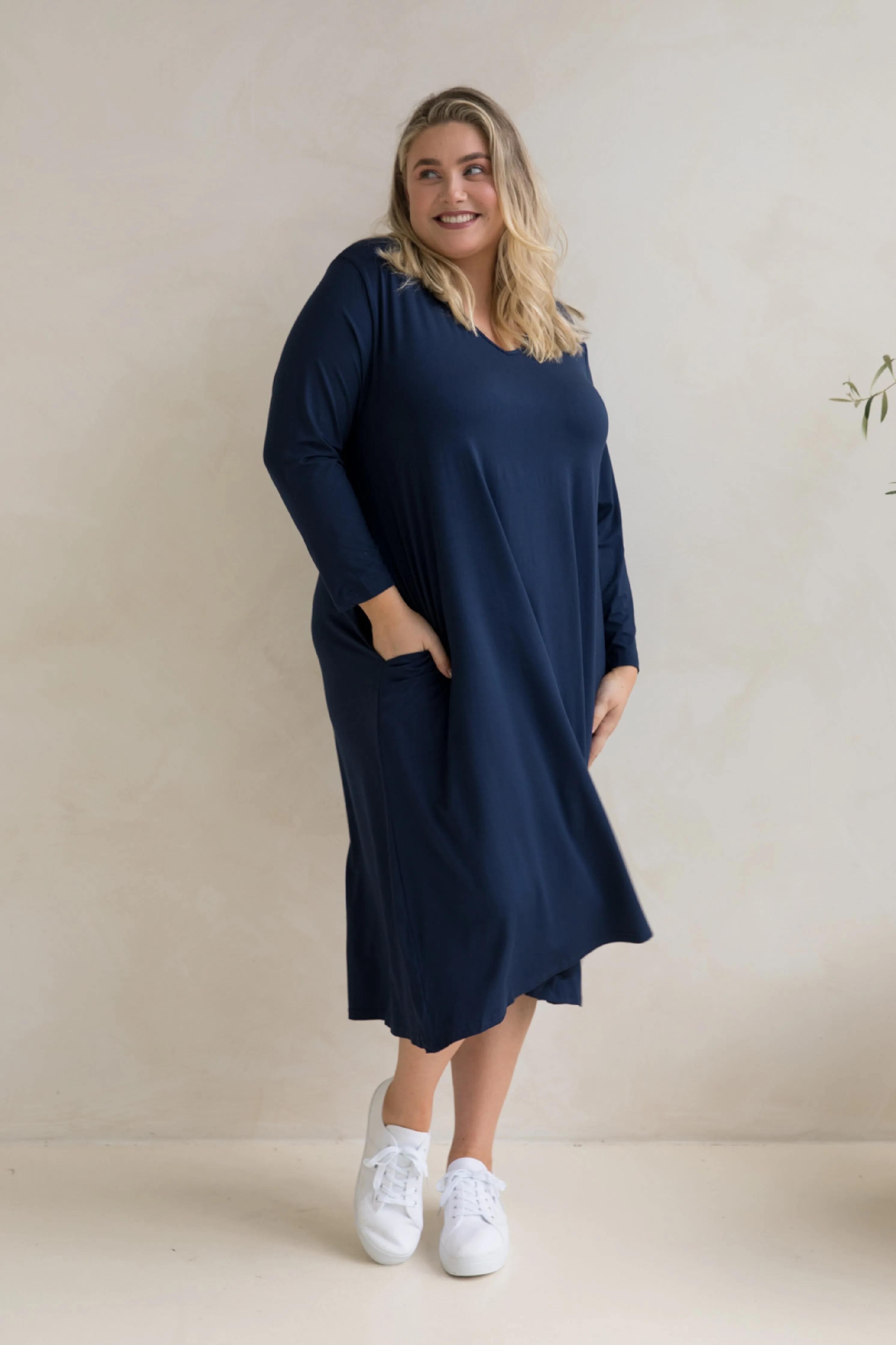 Long Sleeve T-Shirt Dress in Navy