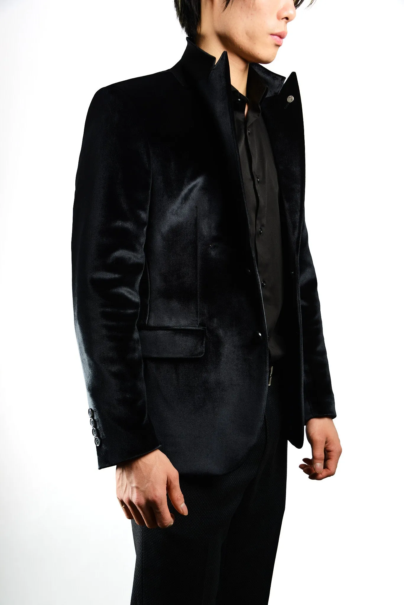 Mayfair Solid Iridescent Velvet Blazer