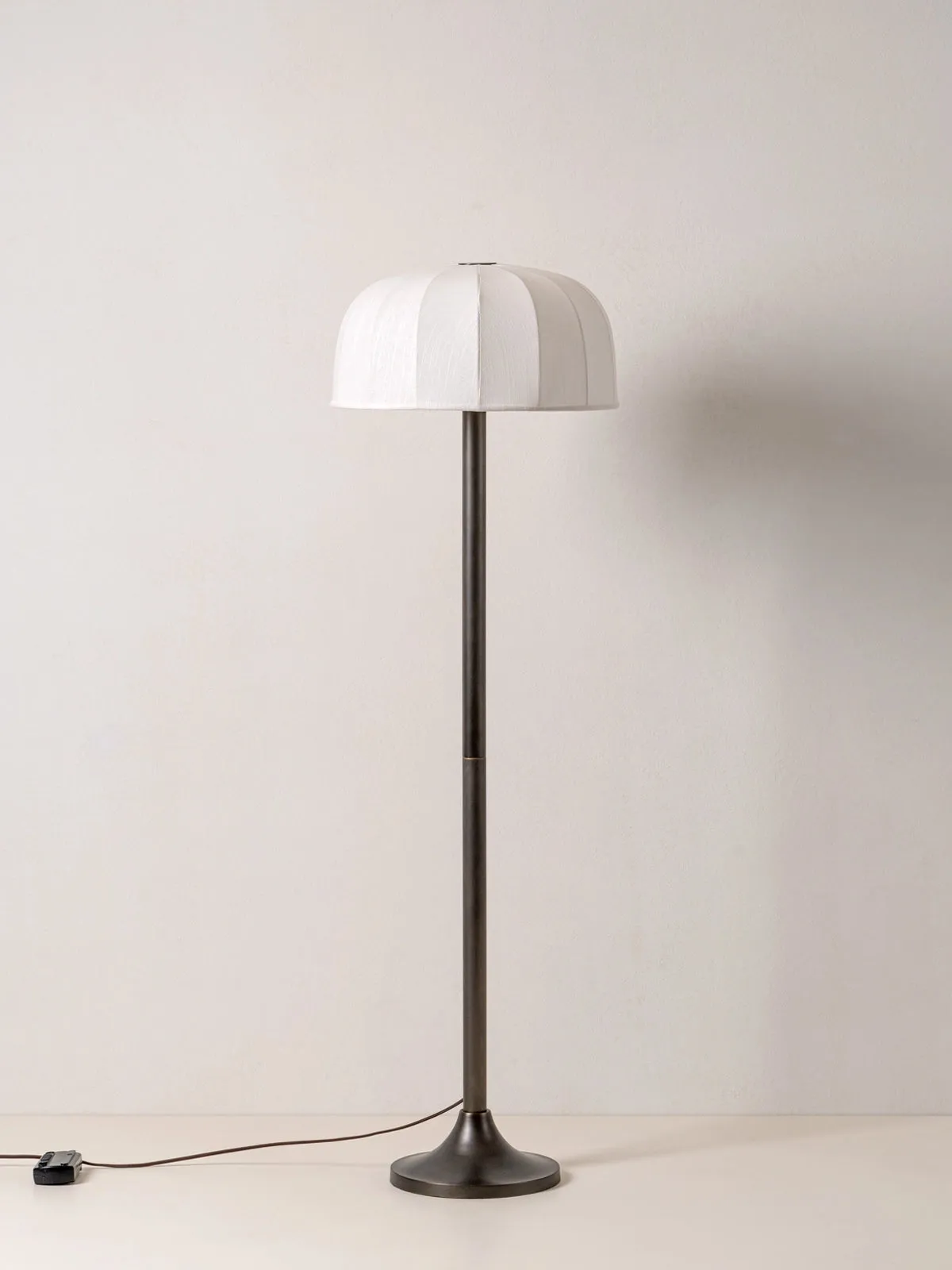 Ottino - bronze and linen floor lamp