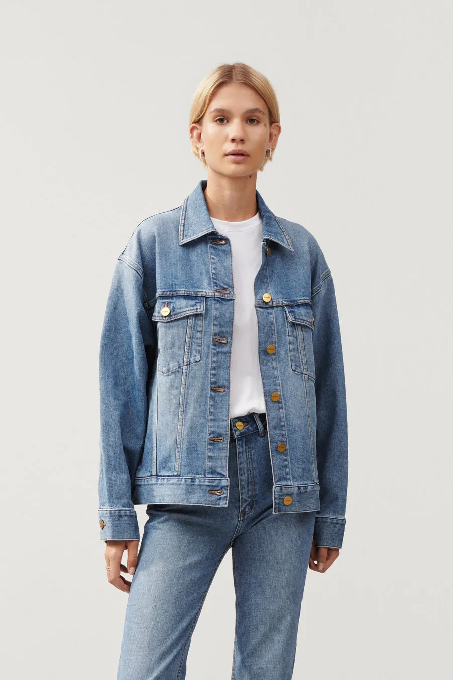 Stylish Oversized Denim Jacket - Kirsten Original in Classic Blue