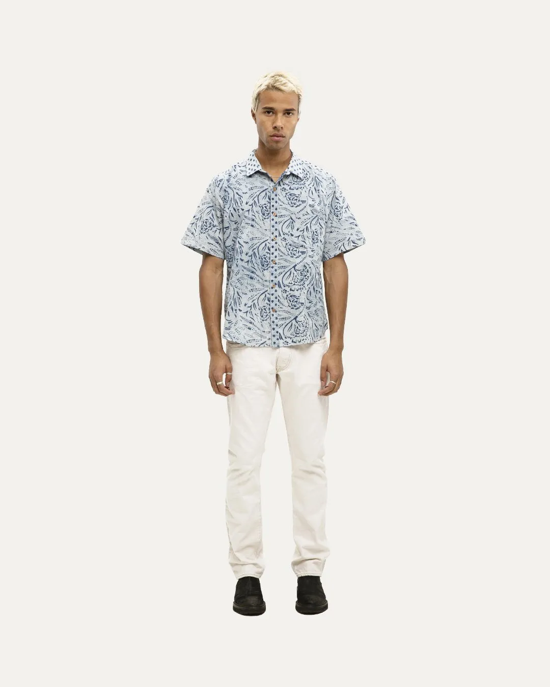 Rojdi Indigo Short Sleeve Button Down